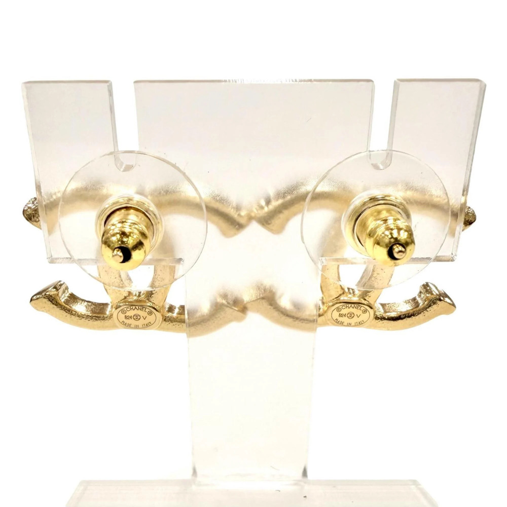 CHANEL Gold Logo Earrings - Picture 4 of 7